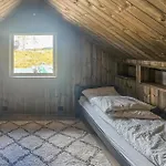 4 Bedroom Beautiful In בית נופש *