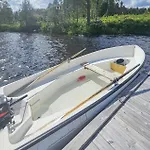 Semesterbostad 4 Bedroom Beautiful In