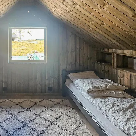 4 Bedroom In Vegarshei Casa de Férias *