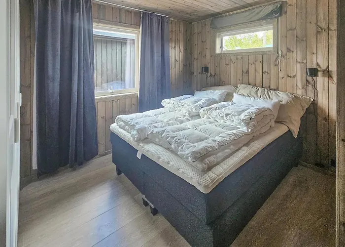 4 Bedroom In