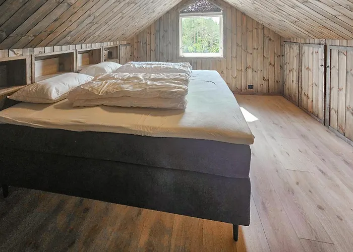 4 Bedroom In